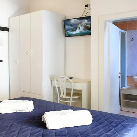 Hotel Edera - in pieno Centro a pochi passi dal Mare-2